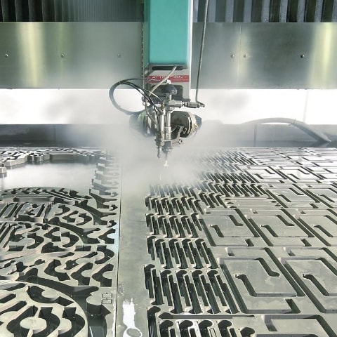 immagine che mostra in dinamic flow waterjet